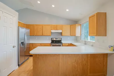1205 N 2675 W, Layton, UT 84041 - Photo 7