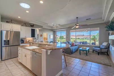 1574 S Poppy Hills Cir, Saint George, UT 84790 - Photo 11