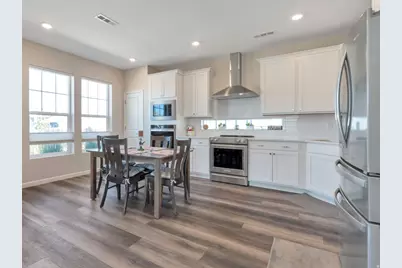 11697 S Gannet Way, South Jordan, UT 84009 - Photo 5
