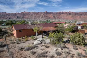 1687 Highland Dr N, Moab, UT 84532 - Photo 5