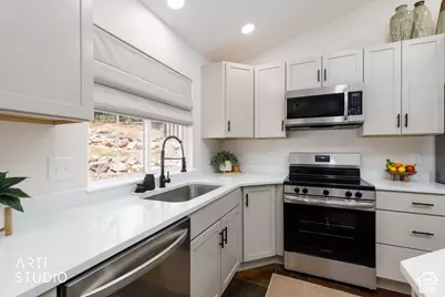 1181 E 5700 S, South Ogden, UT 84405 - Photo 15