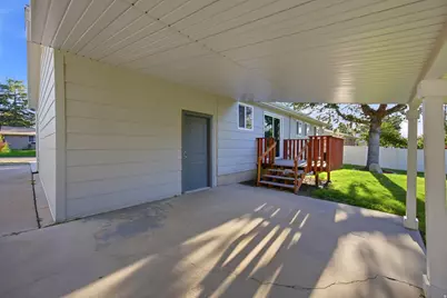 1447 E Mulberry Way, Sandy, UT 84093 - Photo 33