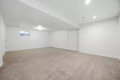 1447 E Mulberry Way, Sandy, UT 84093 - Photo 25