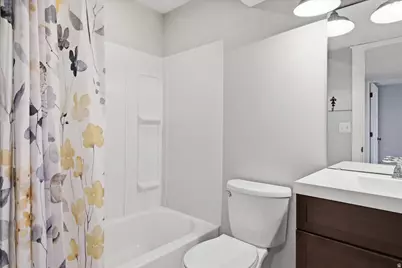 4563 W 3300 S, West Haven, UT 84401 - Photo 37