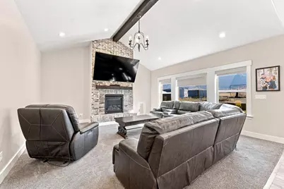 461 S 300 E, Mona, UT 84645 - Photo 5