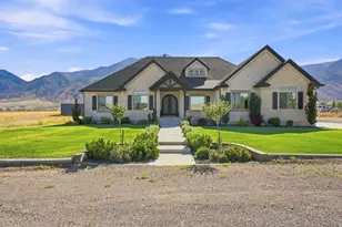 461 S 300 E, Mona, UT 84645 - Photo 1