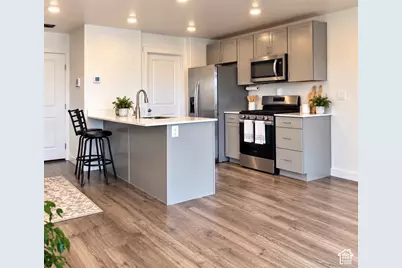1140 W Summit Ridge Pkwy, Santaquin, UT 84655 - Photo 3