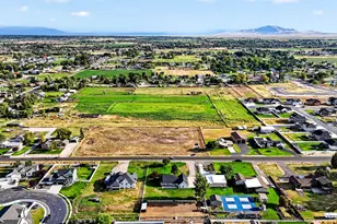 5646 W 4000 S, Hooper, UT 84315 - Photo 41