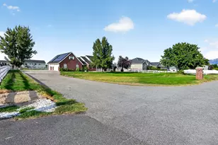 5646 W 4000 S, Hooper, UT 84315 - Photo 45