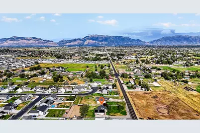 5646 W 4000 S, Hooper, UT 84315 - Photo 39