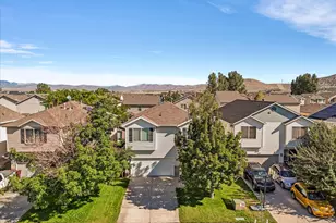 2139 E Summit Way N, Eagle Mountain, UT 84005 - Photo 33