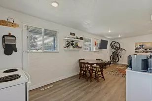 730 E Geranium St, Sandy, UT 84094 - Photo 7
