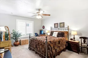 478 W Hyde Park Ln, Kaysville, UT 84037 - Photo 13