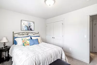 478 W Hyde Park Ln, Kaysville, UT 84037 - Photo 17