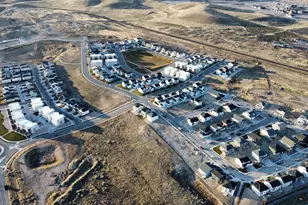7589 S Clipper Hill Rd W, West Jordan, UT 84081 - Photo 23