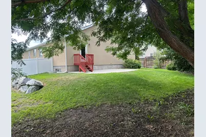 6728 W Oak Vista Dr, West Jordan, UT 84081 - Photo 9