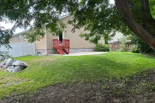 6728 W Oak Vista Dr, West Jordan, UT 84081 - Photo 9