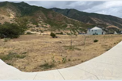 3235 S Twin Holw E #32, Mapleton, UT 84664 - Photo 3