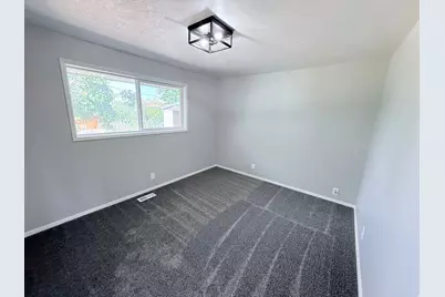 4479 S 2075 W, Roy, UT 84067 - Photo 9