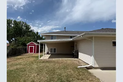 10802 S Jason Dr, Sandy, UT 84094 - Photo 3
