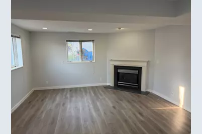 10802 S Jason Dr, Sandy, UT 84094 - Photo 13