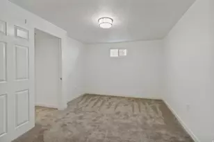 10452 S Buddlea Dr, Sandy, UT 84094 - Photo 25