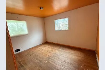 338 Columbia Dr, East Carbon, UT 84520 - Photo 17