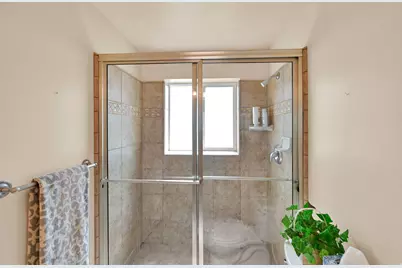 5584 S 250 E, Washington Terrace, UT 84405 - Photo 23