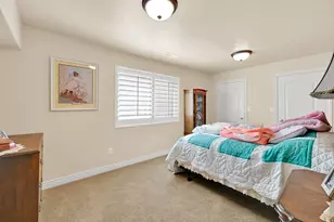 5584 S 250 E, Washington Terrace, UT 84405 - Photo 21