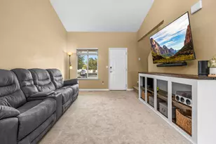 3237 W Meadow Leaf Ct, West Valley, UT 84119 - Photo 5