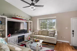 154 W 1980 S, Clearfield, UT 84015 - Photo 3