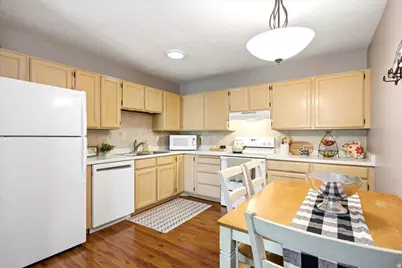756 N 400 St W, Kaysville, UT 84037 - Photo 9