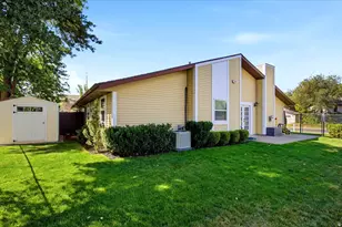 756 N 400 St W, Kaysville, UT 84037 - Photo 3