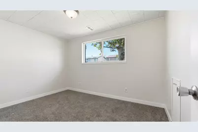 5826 Willow Wood Ln, South Ogden, UT 84403 - Photo 17