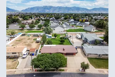 2261 S 1800 W, Syracuse, UT 84075 - Photo 35