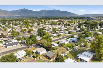 5042 S Leisure Ln, Taylorsville, UT 84129 - Photo 33