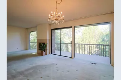 2755 N Edgewood Dr E, Provo, UT 84604 - Photo 5