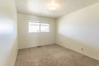 1034 W 2500 S, Vernal, UT 84078 - Photo 13