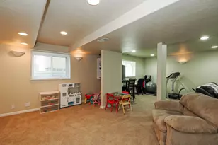 2195 E 10300 S, Sandy, UT 84092 - Photo 41