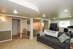 2195 E 10300 S, Sandy, UT 84092 - Photo 39