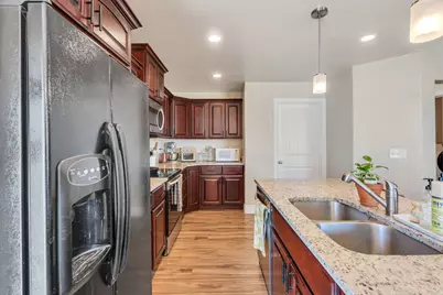 2777 E Clarkstone Dr, Eagle Mountain, UT 84005 - Photo 7