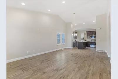 10234 S Oquirrh Lake Rd, South Jordan, UT 84009 - Photo 9