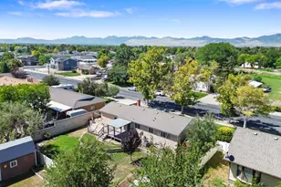 6859 S 2200 W, West Jordan, UT 84084 - Photo 27