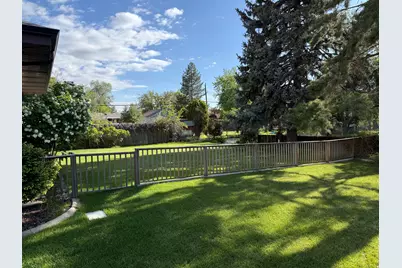 362 E 9150 S, Sandy, UT 84070 - Photo 17