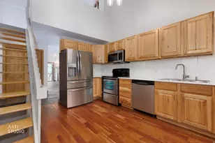 7660 S Avondale Dr E, Cottonwood Heights, UT 84121 - Photo 13