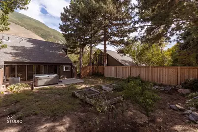 7660 S Avondale Dr E, Cottonwood Heights, UT 84121 - Photo 35