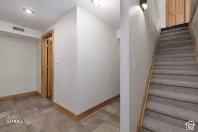 7660 S Avondale Dr E, Cottonwood Heights, UT 84121 - Photo 25