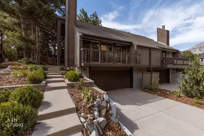 7660 S Avondale Dr E, Cottonwood Heights, UT 84121 - Photo 1