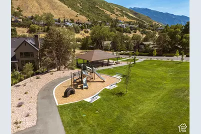 7660 S Avondale Dr E, Cottonwood Heights, UT 84121 - Photo 37