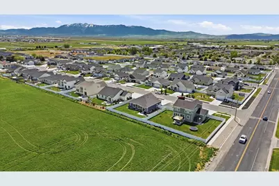 628 S 380 E, Smithfield, UT 84335 - Photo 45